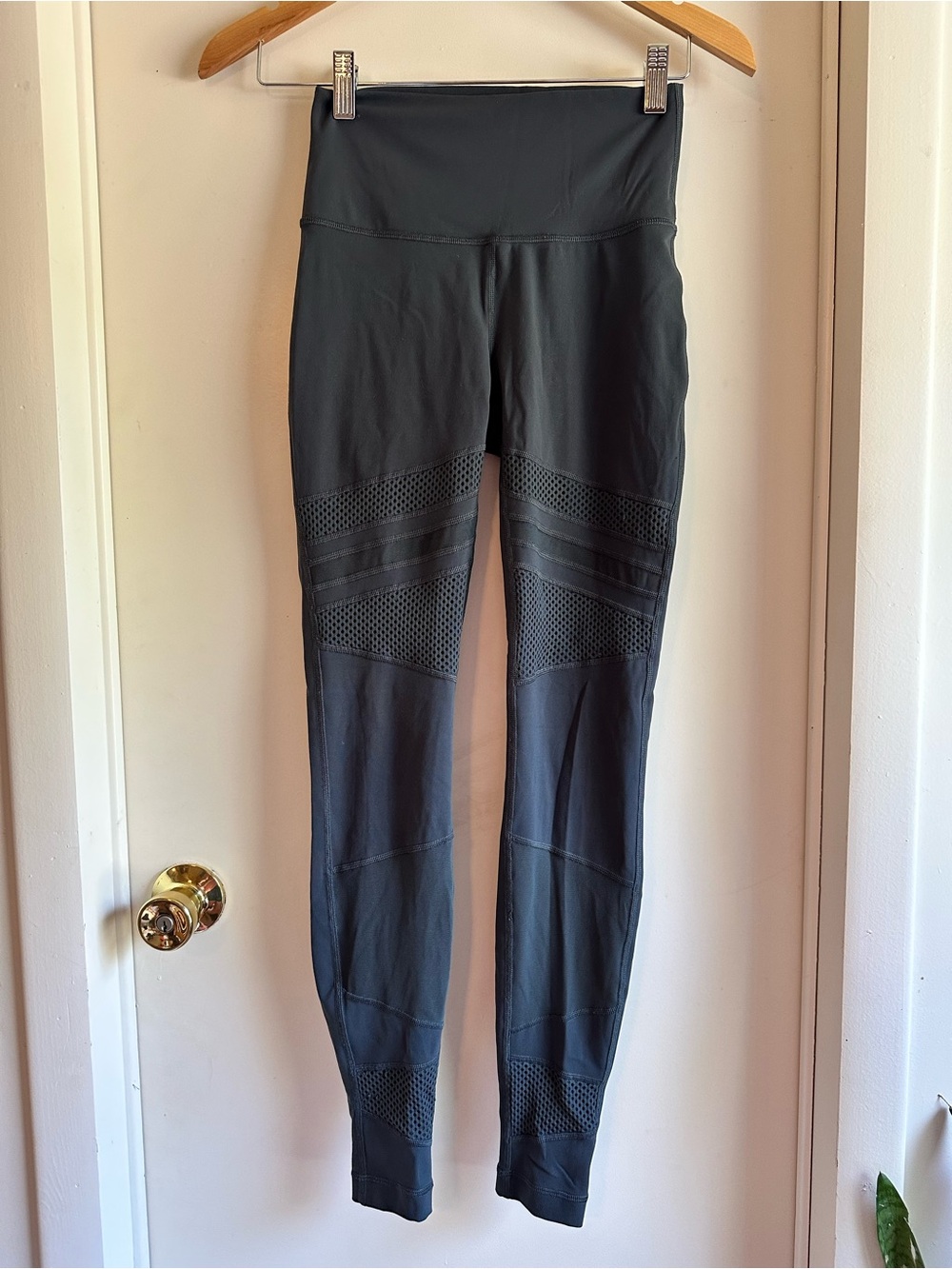 Women’s Lululemon Leggings